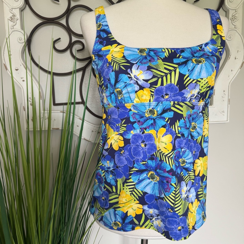 LANDS’ END Size 10 Floral Underwire Tankini Swimsuit Top